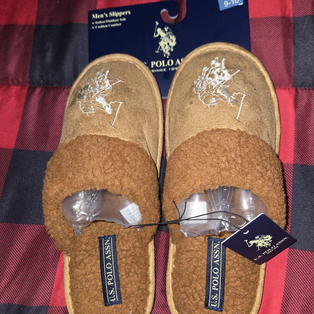 U.S. Polo Assn. Black and Brown Slippers Men Size Medium 9-10